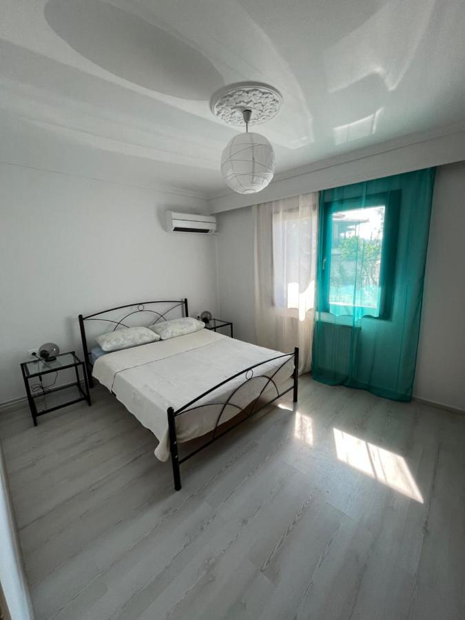 Nantia Apartment Myrina Exteriör bild